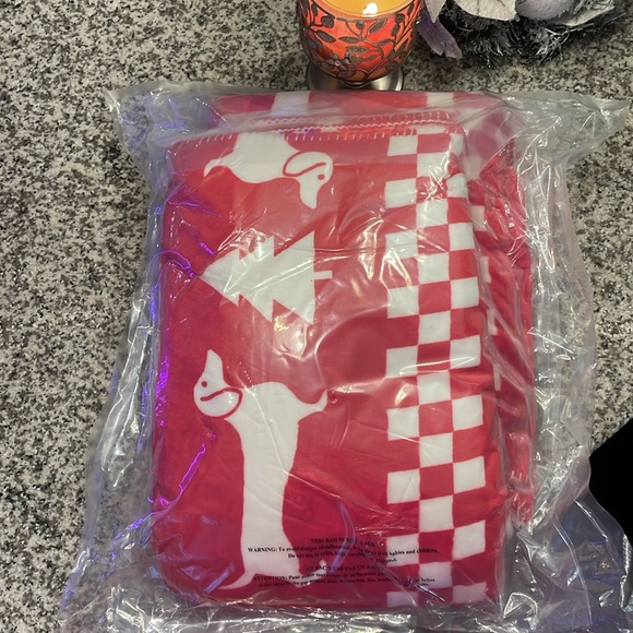 Victoria’s Secret plush super soft blanket - Picture 2 of 2